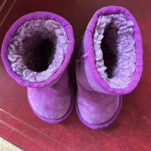 Pink Uggs - Size 6 - Picture 2 of 4